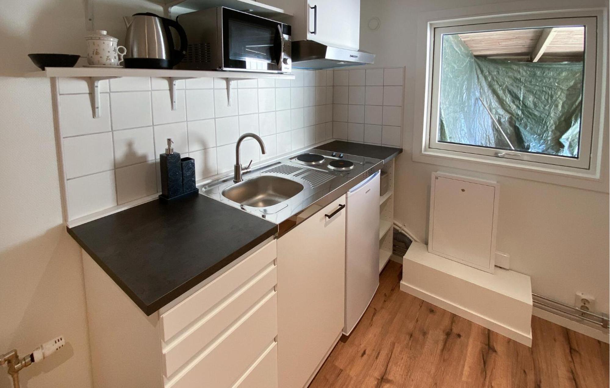 Stunning In With Kitchen